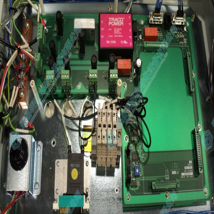 5ba6e86e146fc255e12fd1a477515c2f_3-23122615012D51.jpg