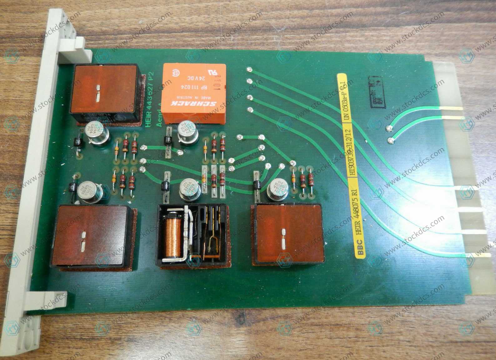 ABB UN0503a-P 数字量输出模块 