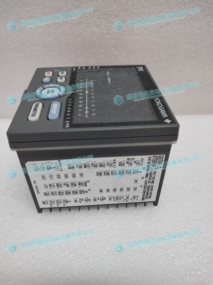 YOKOGAWA  UP55A-001-11-00  数字调节器 