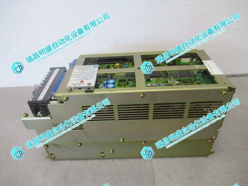 de8f1bac032412409afb3e5a4d57239d_3-240R019411bL.jpg