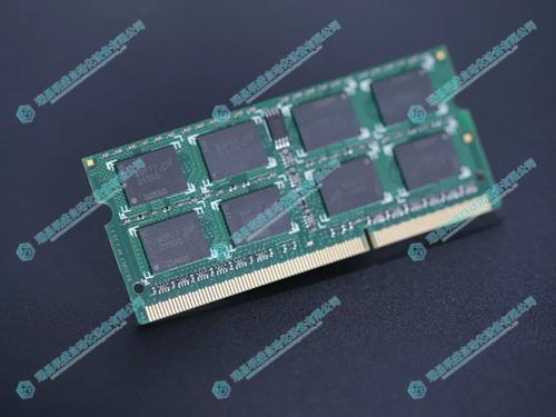 Crucial CT102464BF160B 内存模块