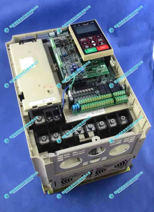 MAGNETEK CIMR-F7U4018  变频驱动器