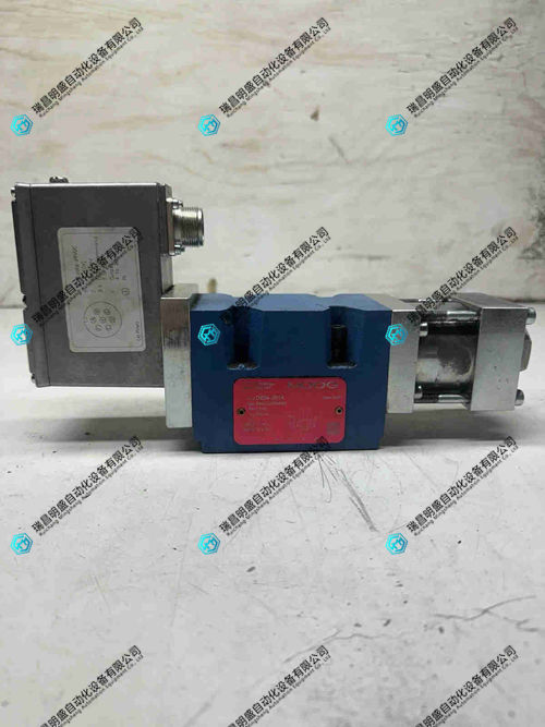 MOOG D634-501A比例阀(图1) moog_servo_proportional_valve_d634-501a_new-open_box_make_offer.jpg