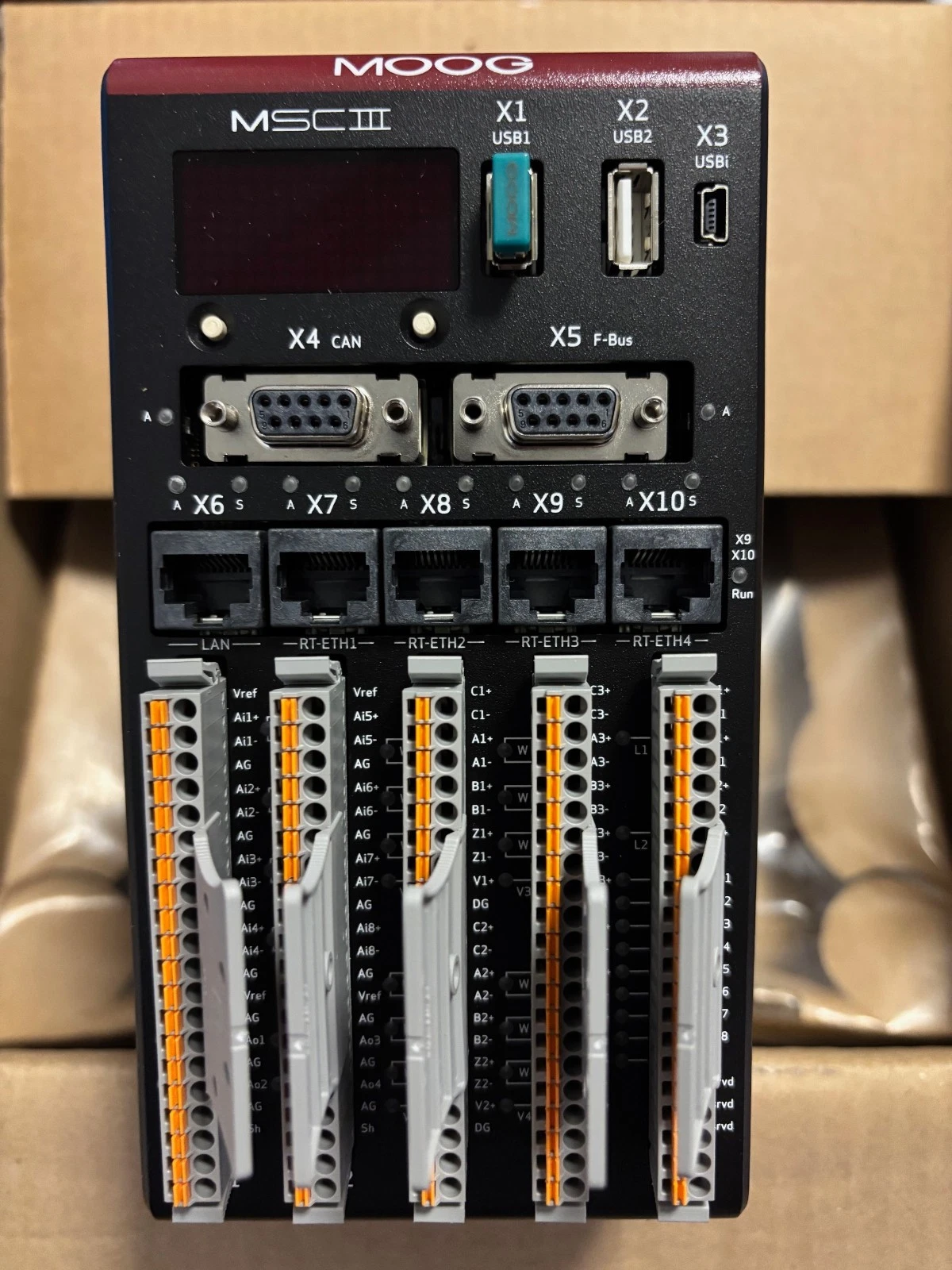 Moog D136-004-001运动控制器